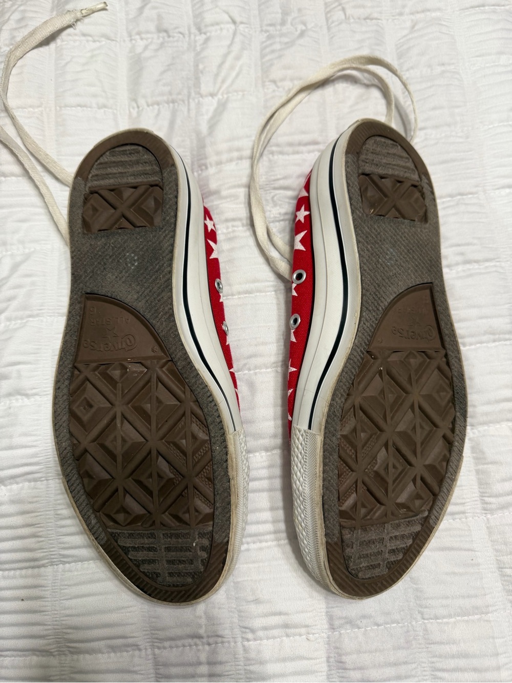 Converse Low Top Canvas Sneakers in Red with White Stars M6/W/8 Unisex July - Picture 4 of 6